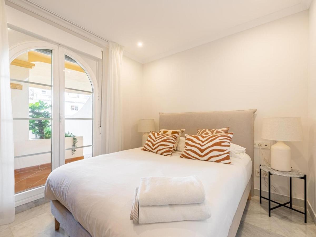 Señorio De Aloha 3 Bedroom Duplex Within Walking Distance To Puerto Banus Apartamento Marbella