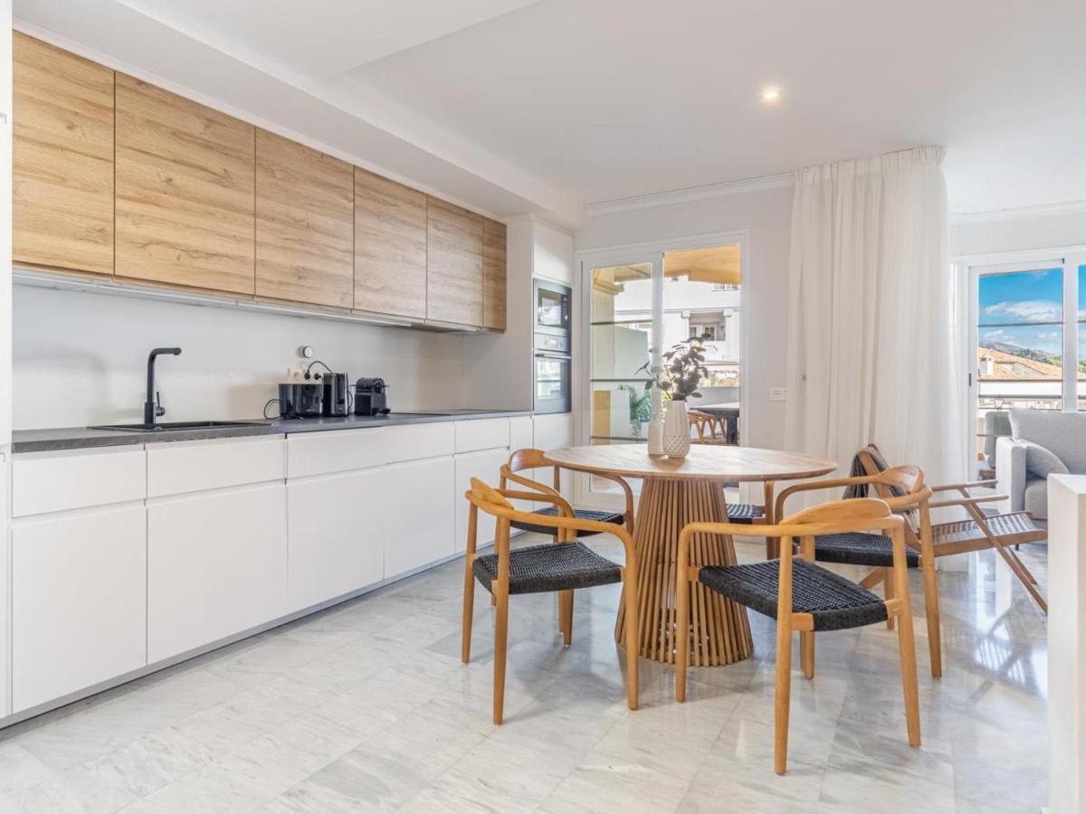 Apartamento Señorio De Aloha 3 Bedroom Duplex Within Walking Distance To Puerto Banus