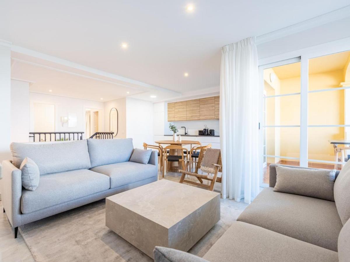 Apartamento Señorio De Aloha 3 Bedroom Duplex Within Walking Distance To Puerto Banus