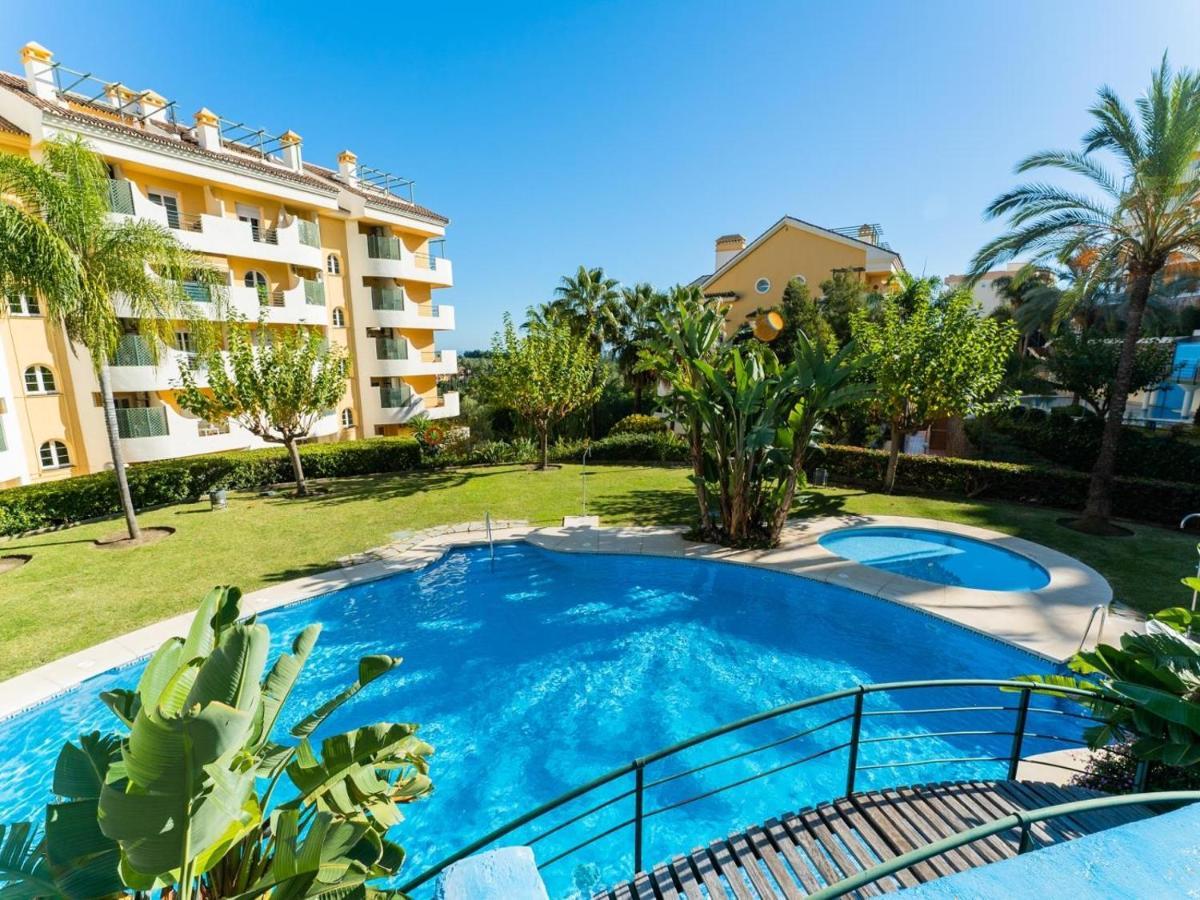 Señorio De Aloha 3 Bedroom Duplex Within Walking Distance To Puerto Banus Marbella