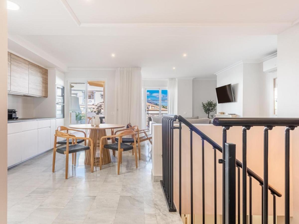 Apartamento Señorio De Aloha 3 Bedroom Duplex Within Walking Distance To Puerto Banus