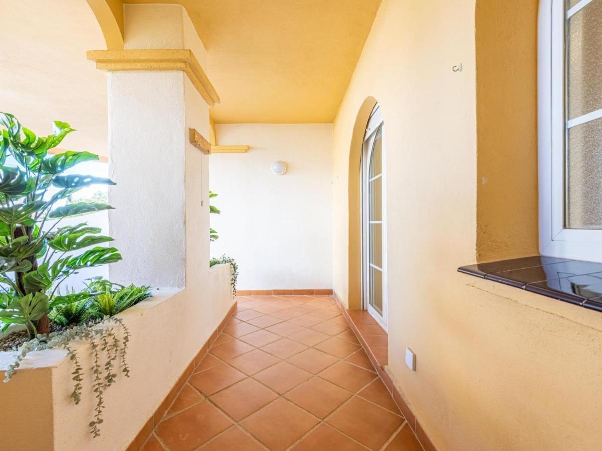 Apartamento Señorio De Aloha 3 Bedroom Duplex Within Walking Distance To Puerto Banus *